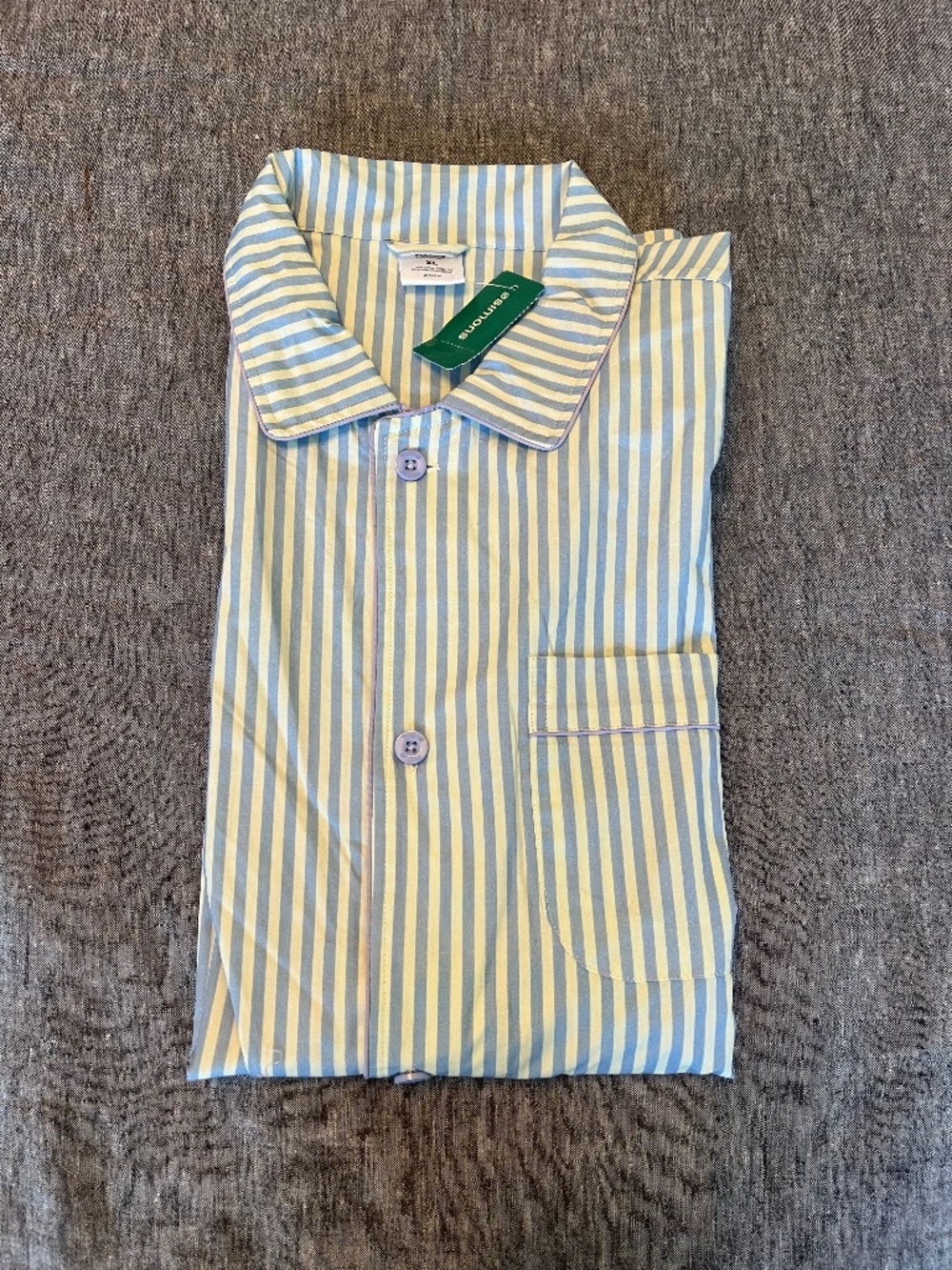 Men’s Pajamas Top. Brand: Pockies. Size:XL. Retail:$79+tax